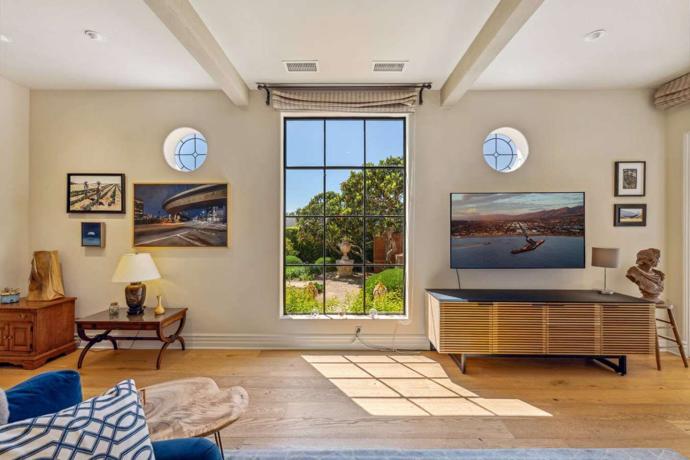 Driftwood Club - Hot Tub, Serene Garden, Spa-Like