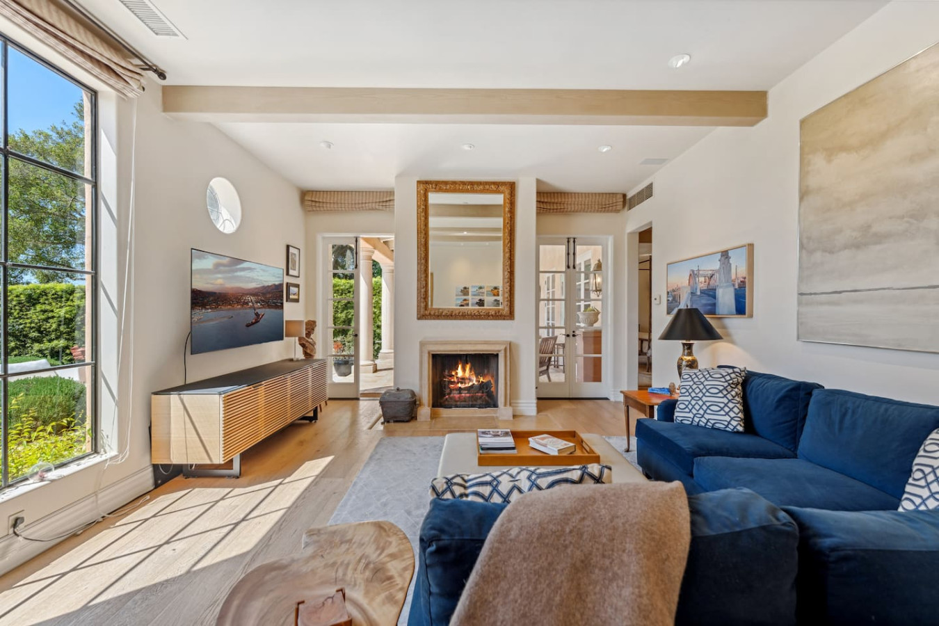 Driftwood Club - Hot Tub, Serene Garden, Spa-Like 2