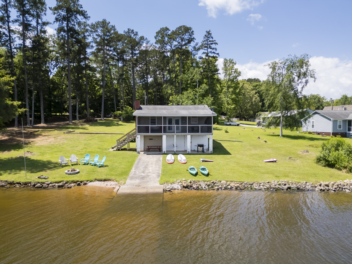 AHmazing views, Private Dock, Kayaks, SUP, Arcade, and Boat Launch