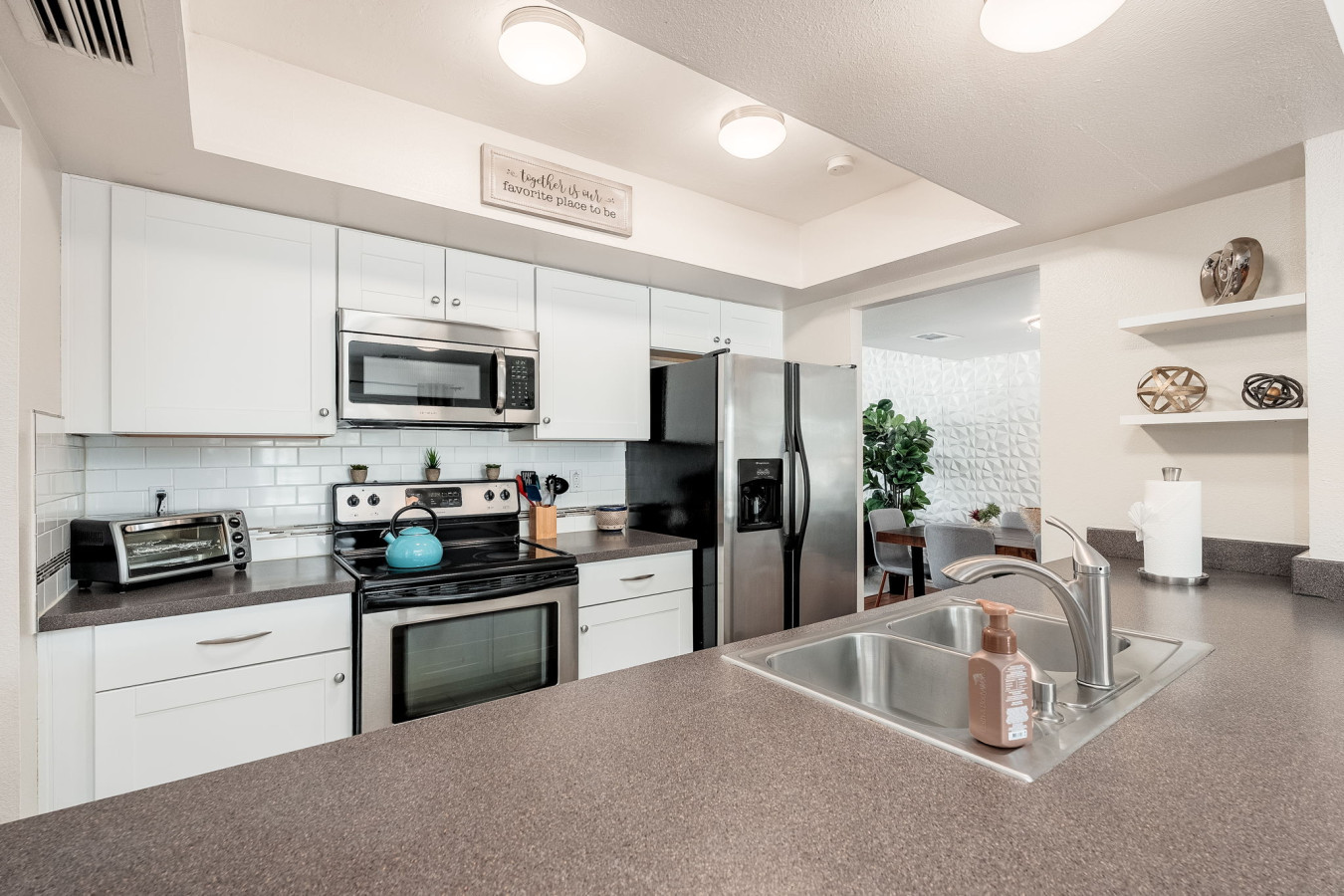 5114 S Dorsey Ln - 26.jpg