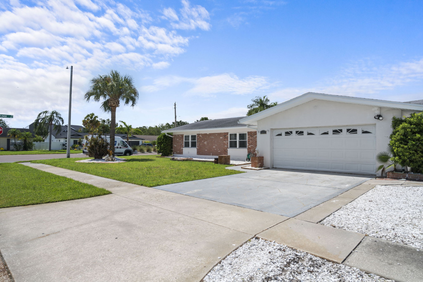 3-8402 Lava Pl_0003.JPG