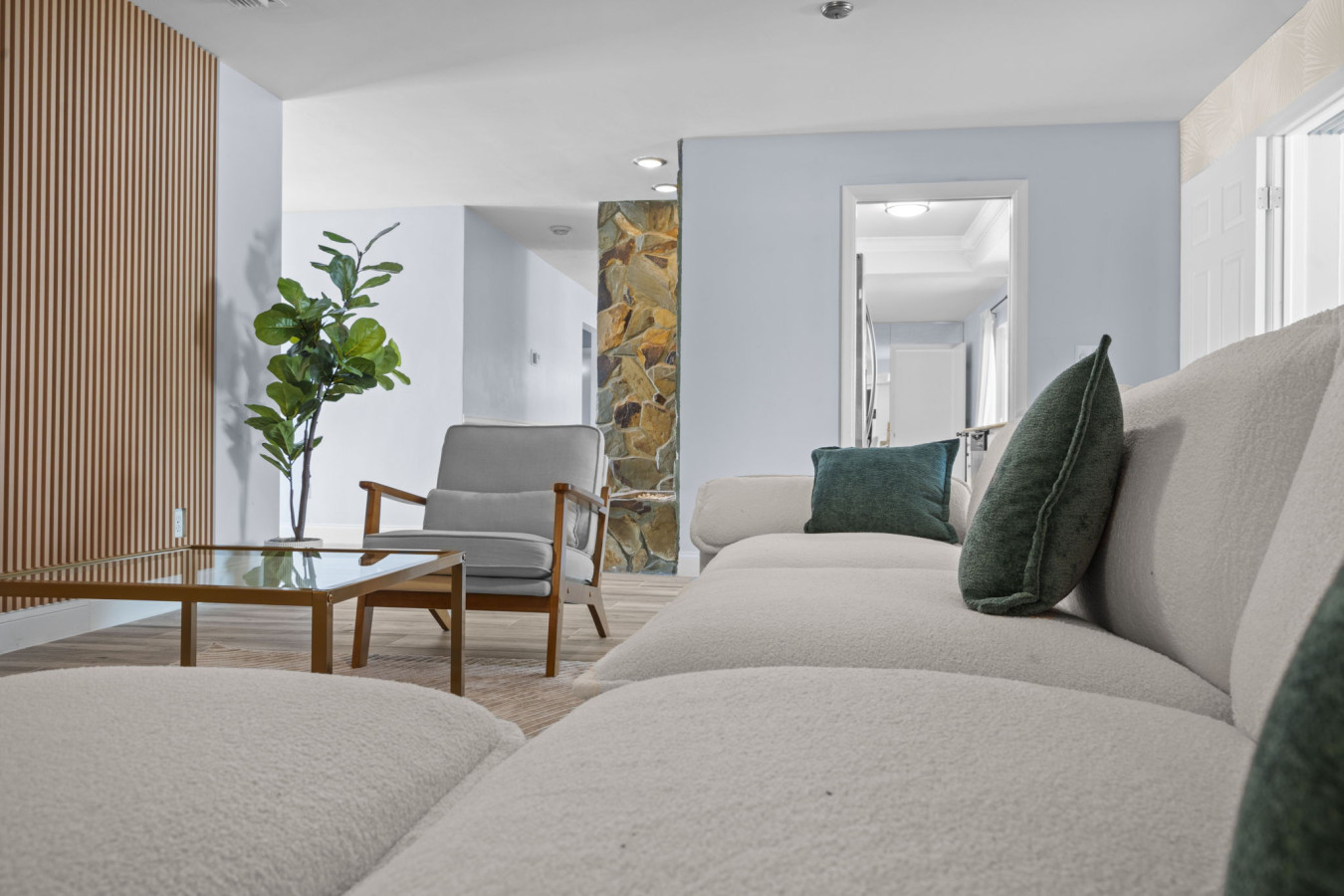 44-8402 Lava Pl_0043.JPG