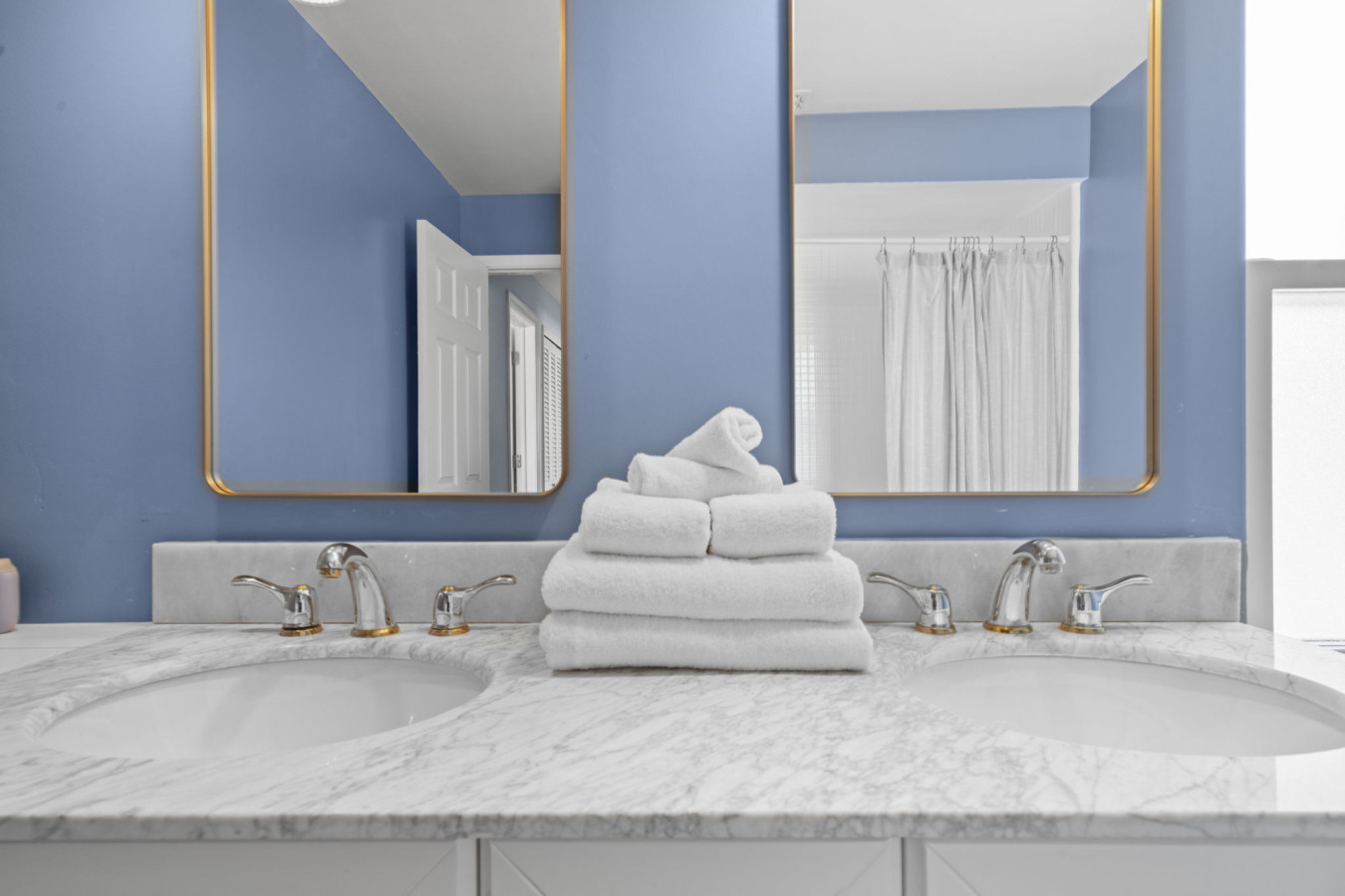 48-8402 Lava Pl_0047.JPG