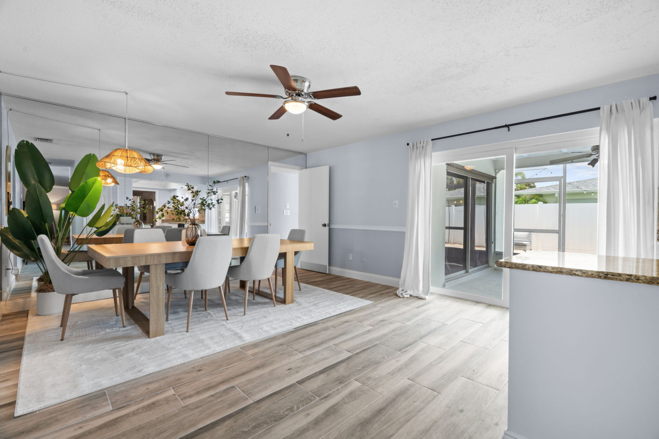 13-8402 Lava Pl_0013.JPG