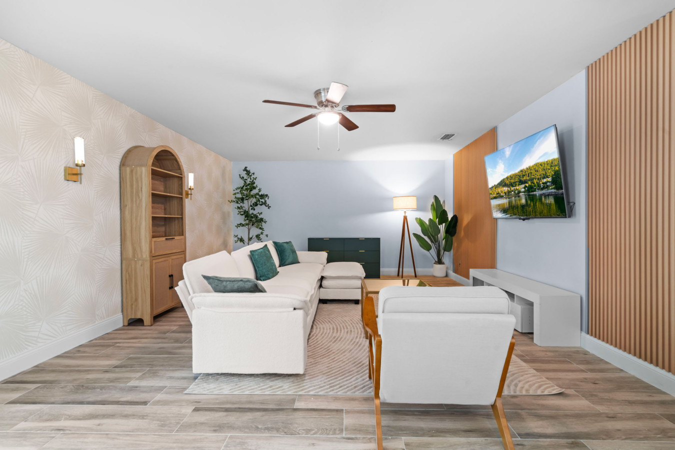 8-8402 Lava Pl_0008.jpg