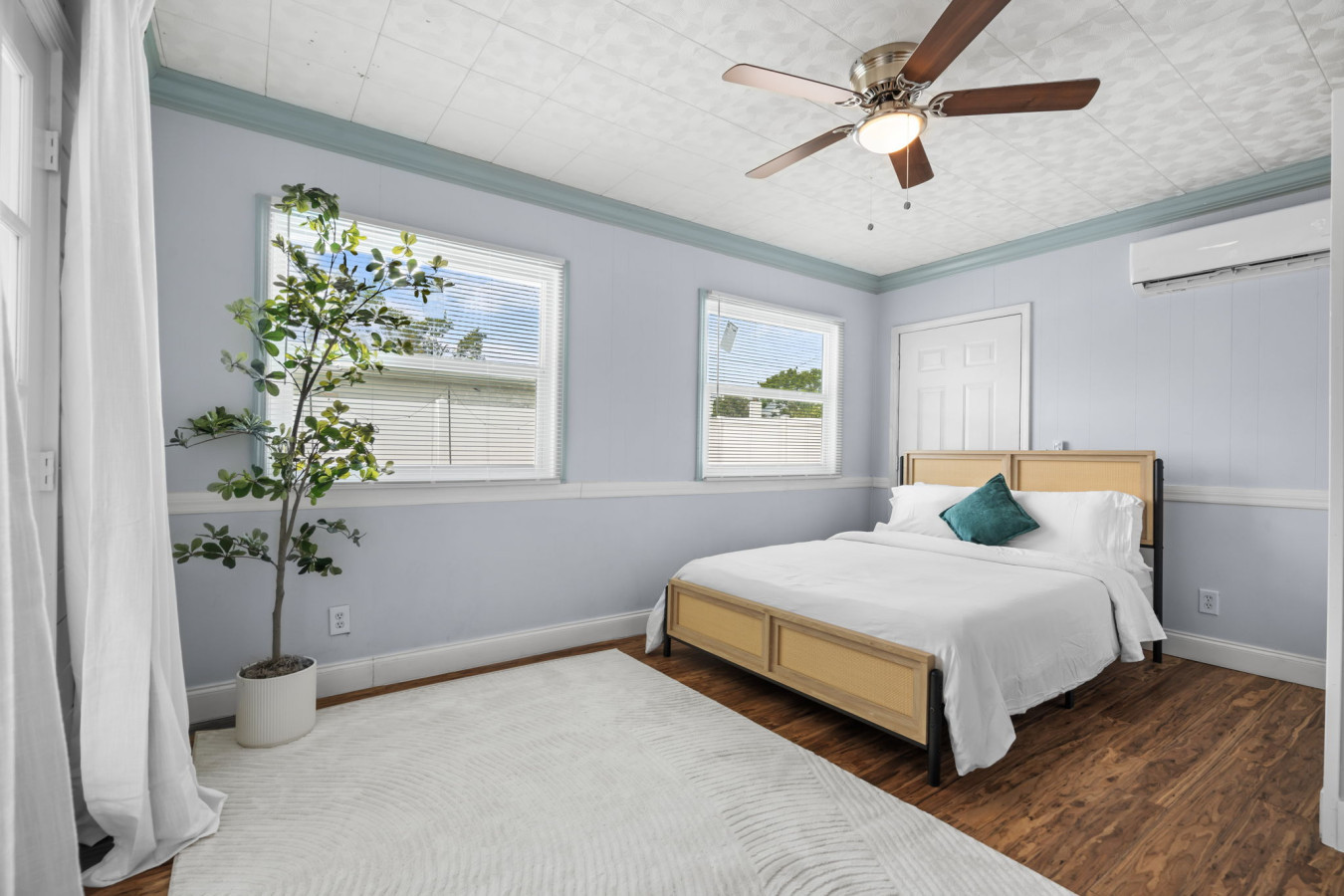 11-8402 Lava Pl_0011.JPG