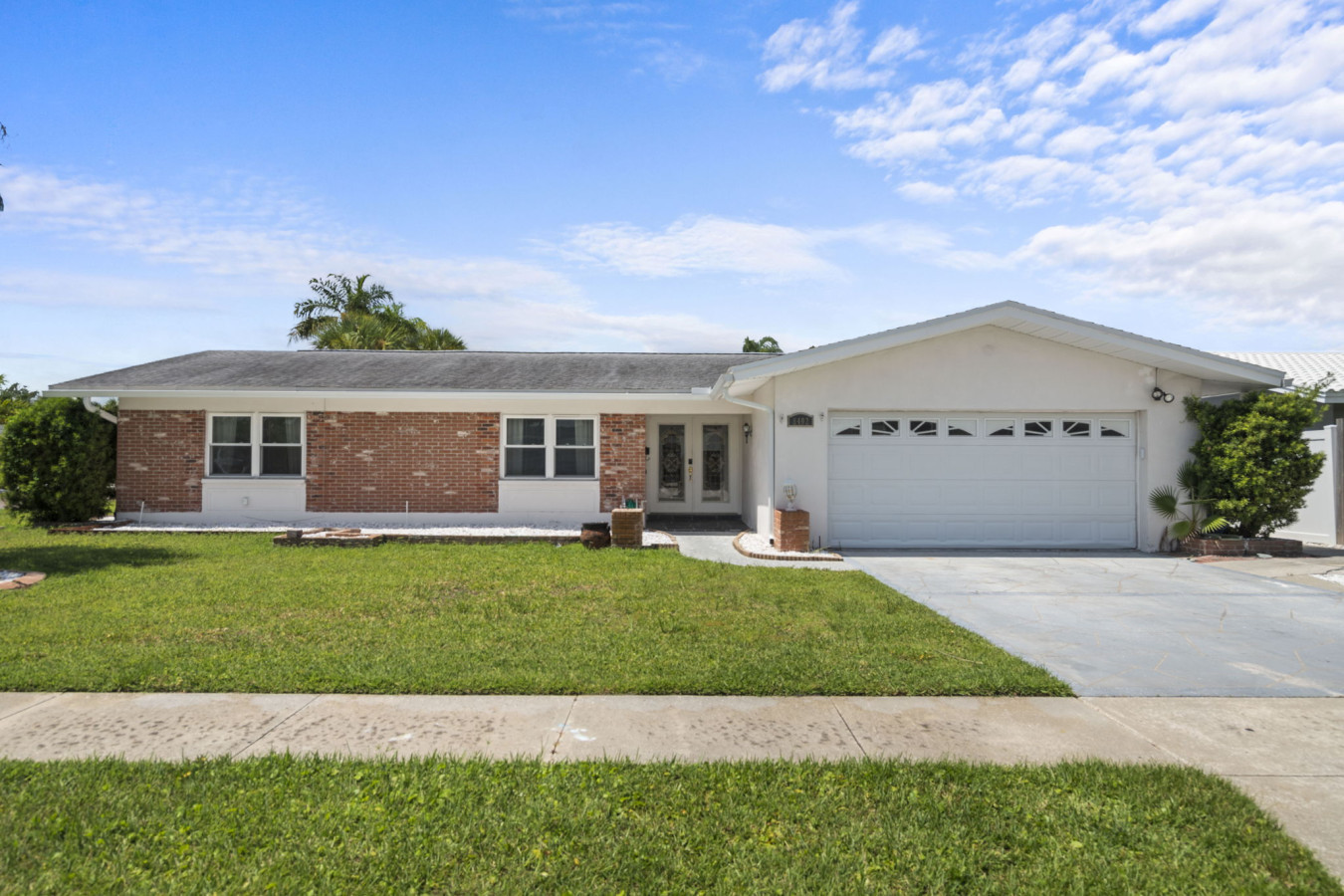 1-8402 Lava Pl_0001.JPG