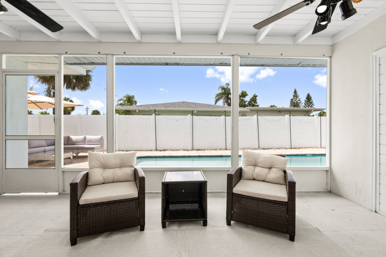 72-8402 Lava Pl_0071.JPG