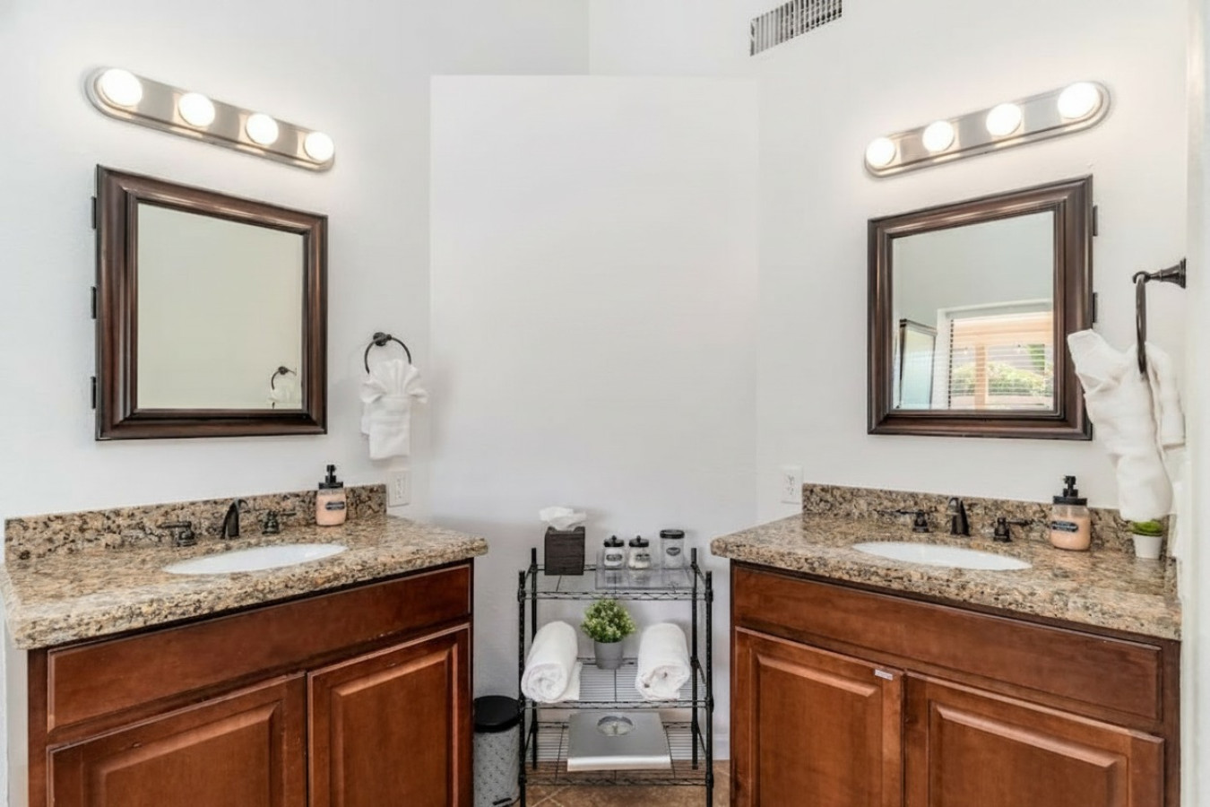 27-Double-Vanity.jpg