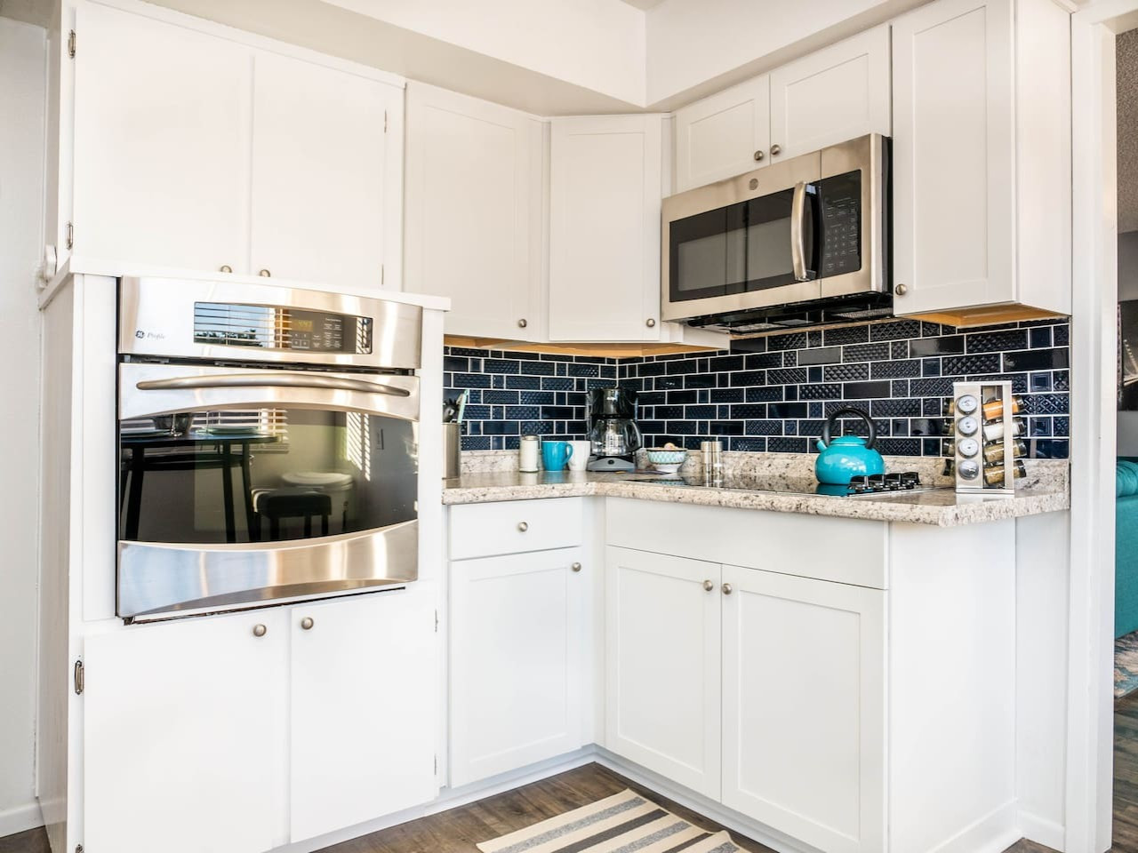 12-kitchen-4.jpg