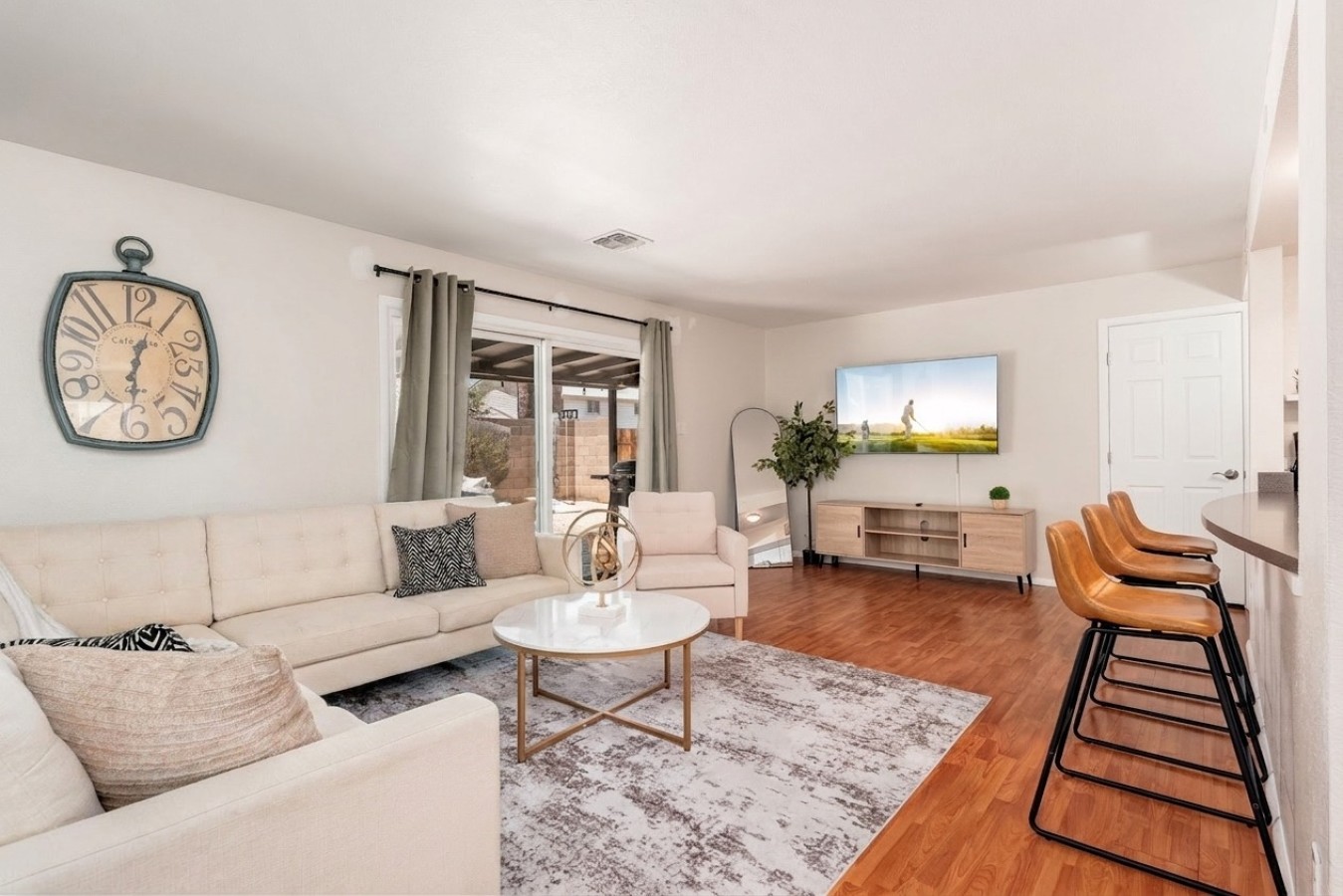 03-Living-room-1.jpg