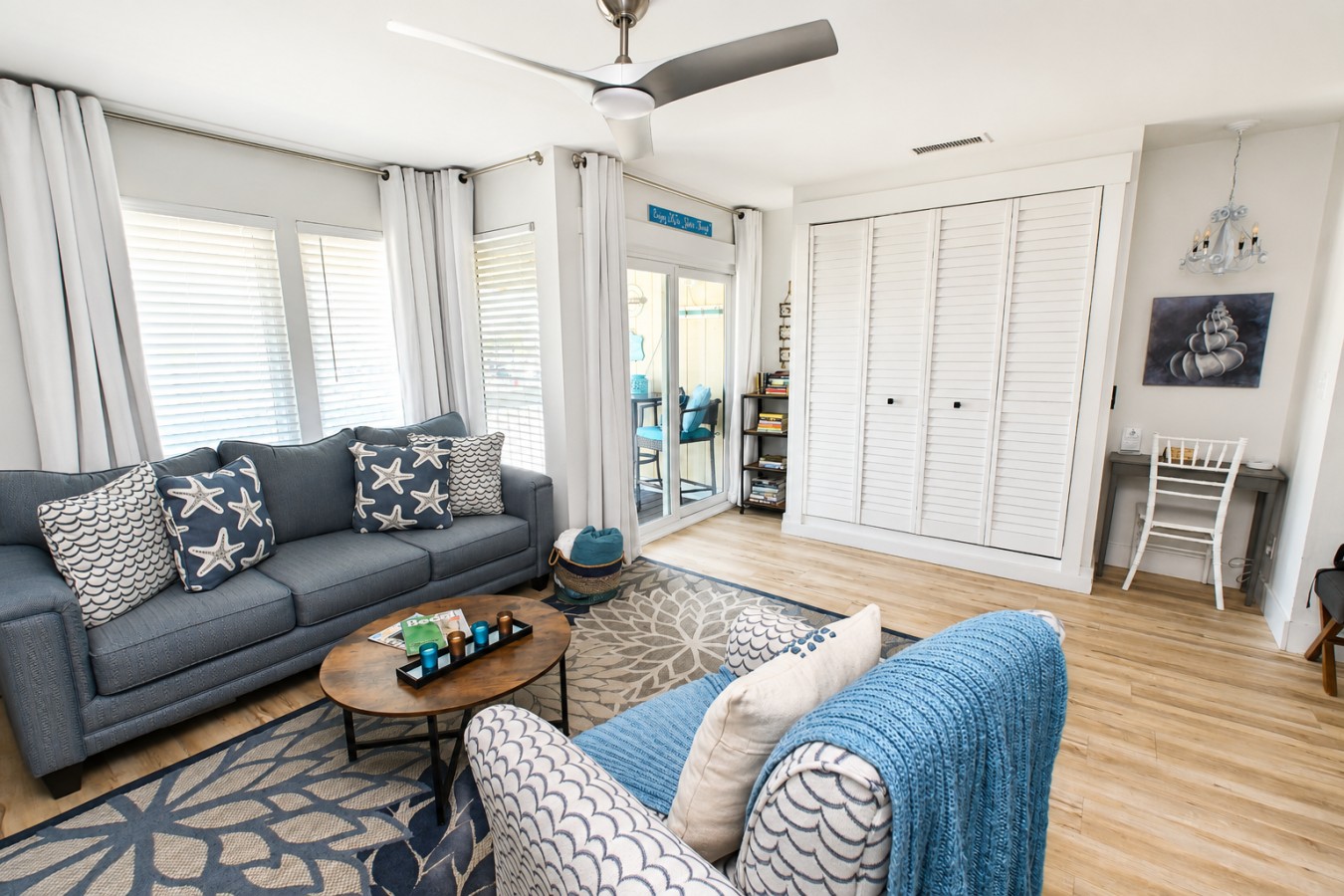 Charming Coastal Retreat With Free Beach Service - Cozy Modern Oasis - Destin, FL