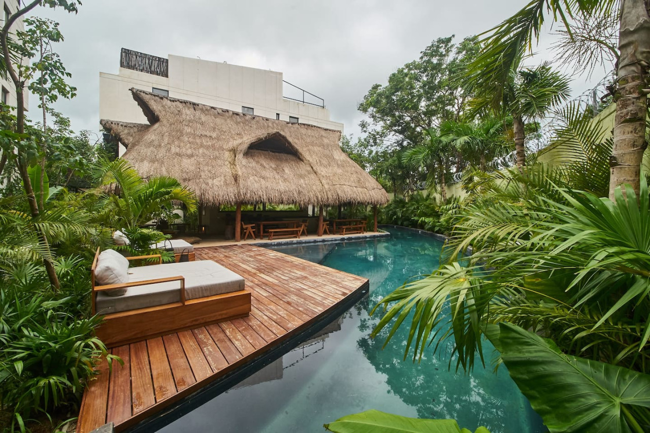Dhalia -Private roof with pool & Beach Club Access 5