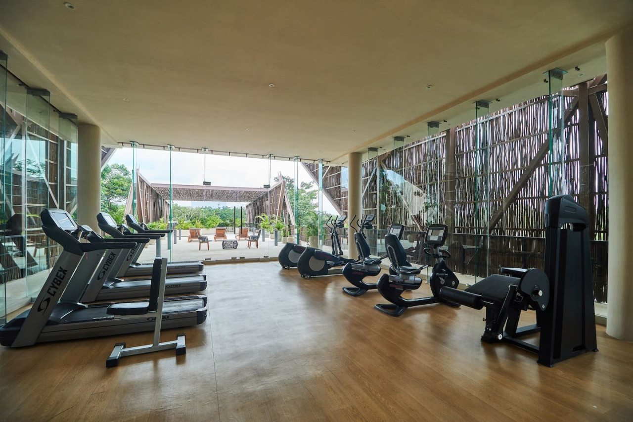 Ariel -Beach Club Access & Gym & Pool & Coworking 3