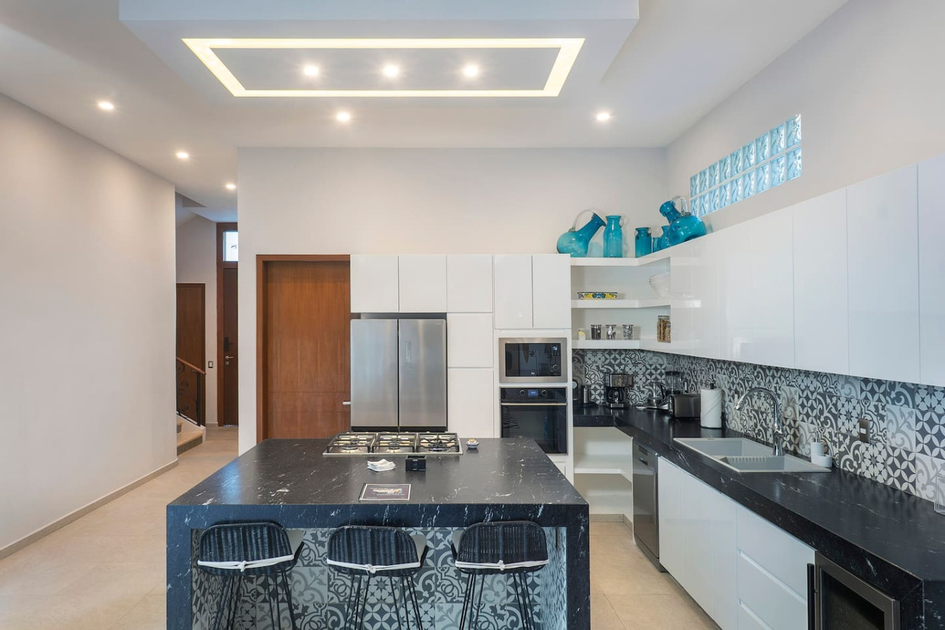 Aesthetic luxury villa in prestige zone Aldea Zama 6