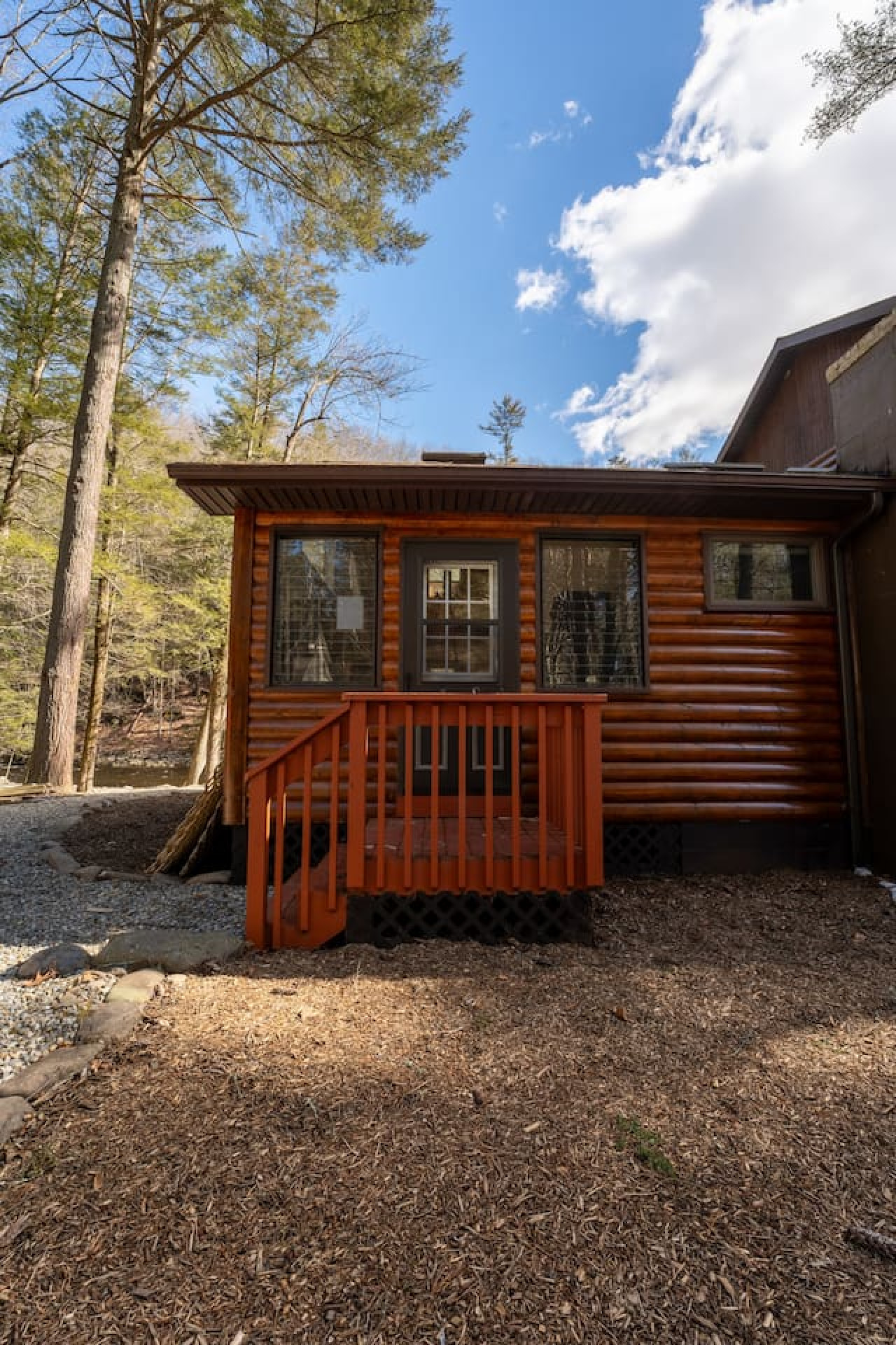 Heaven's Cabin At The Creek