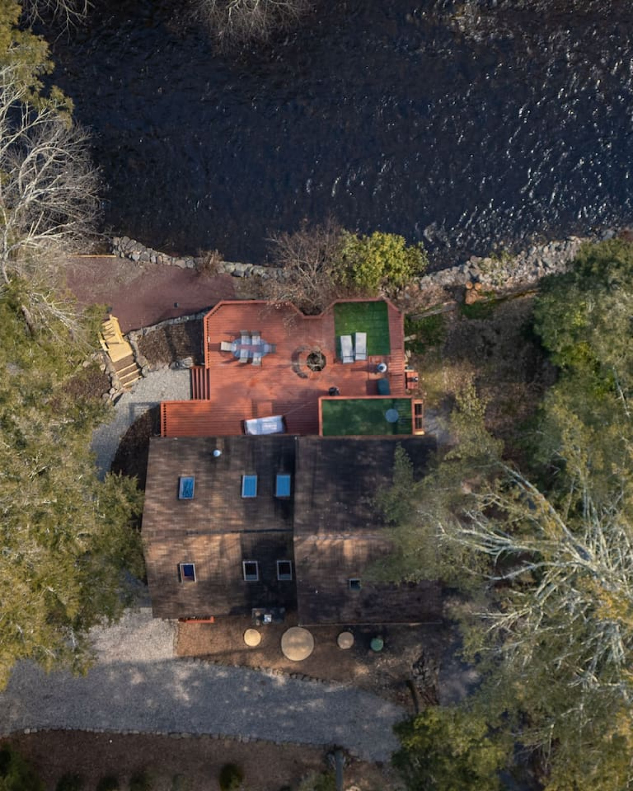 Heaven's Cabin At The Creek