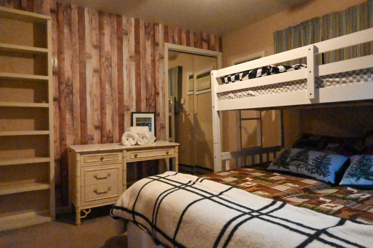 Heaven's Cabin At The Creek