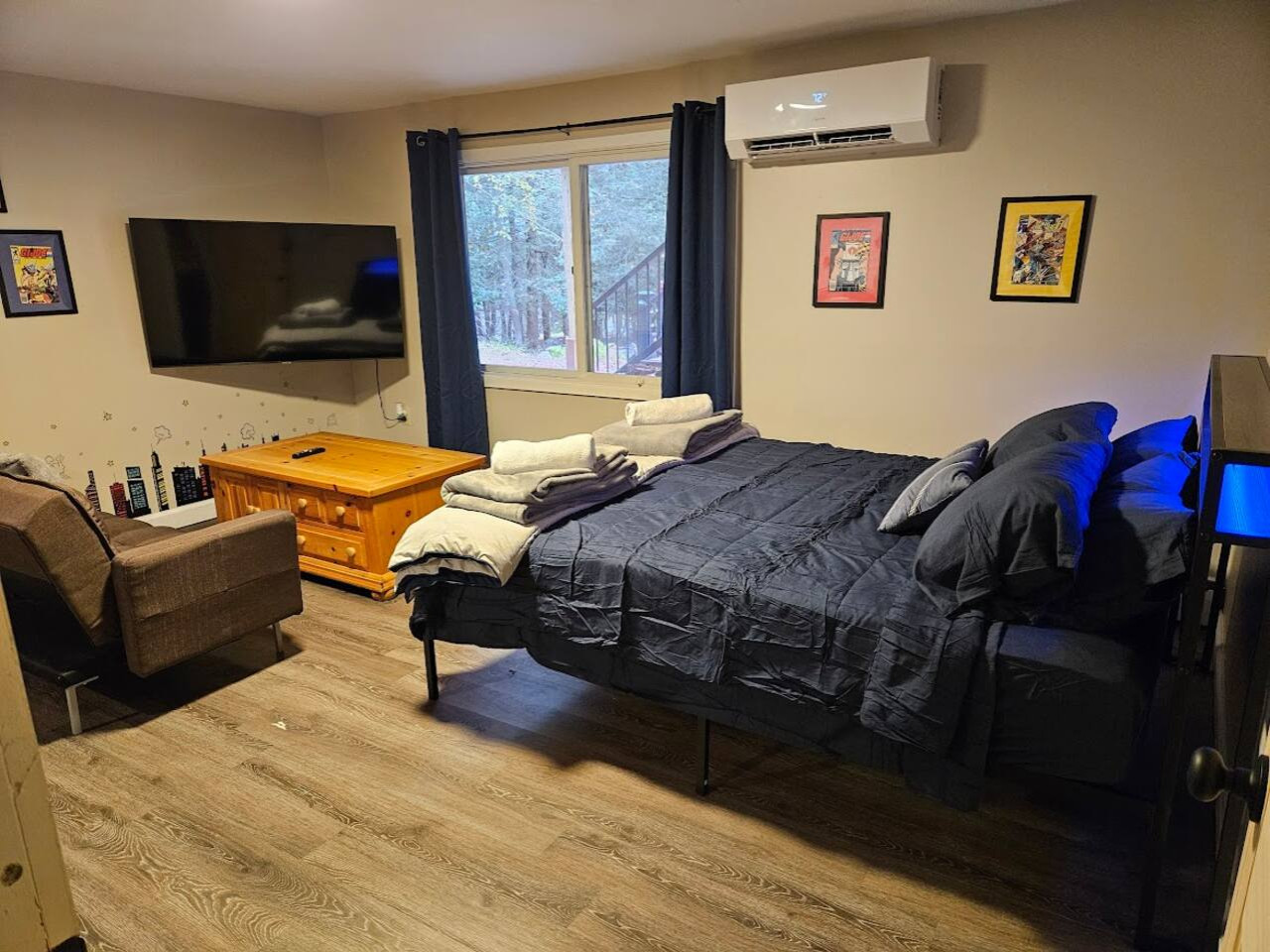 Pocono Chalet Home Mountain Lake Side/HotTub/Games