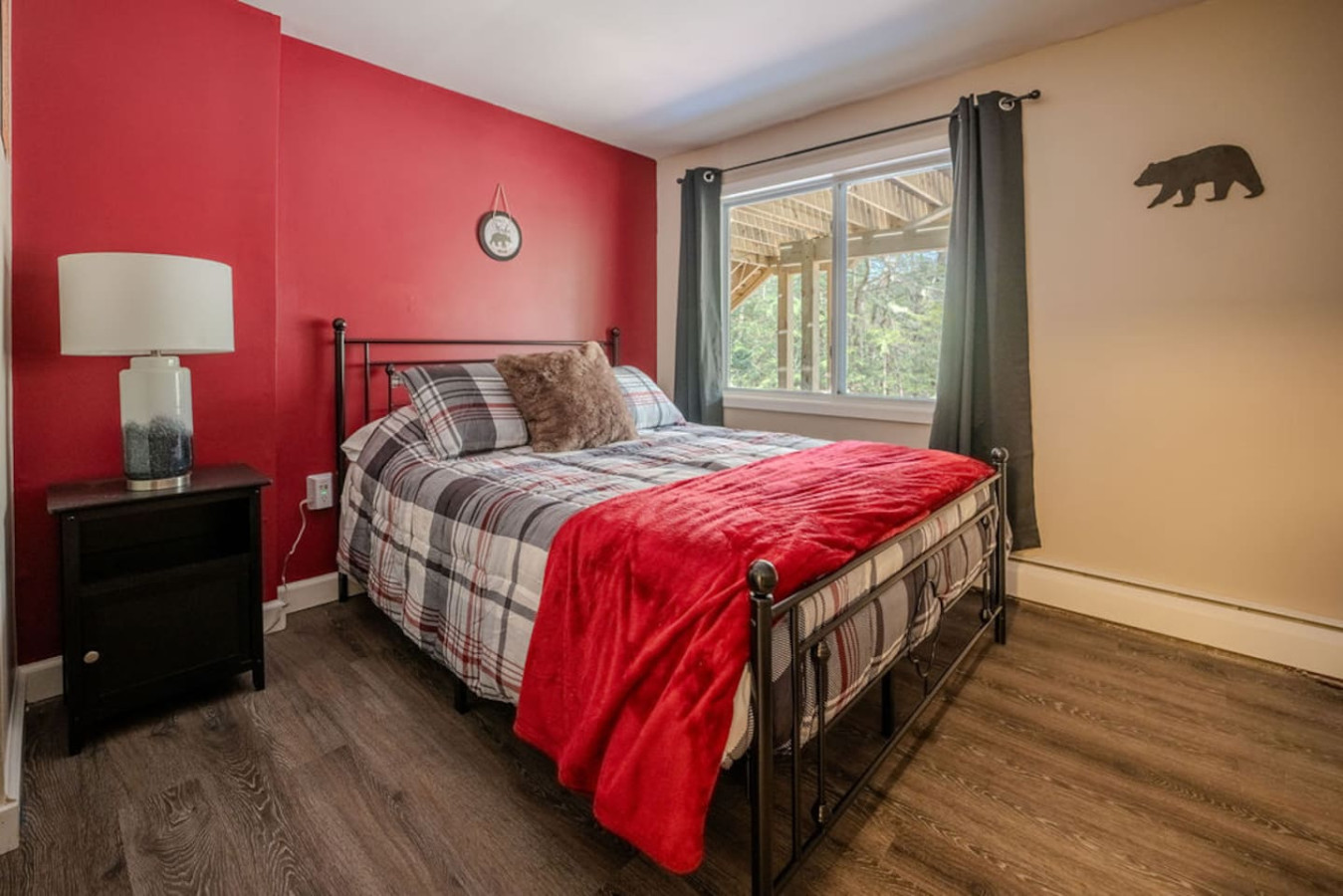 Pocono Chalet Home Mountain Lake Side/HotTub/Games