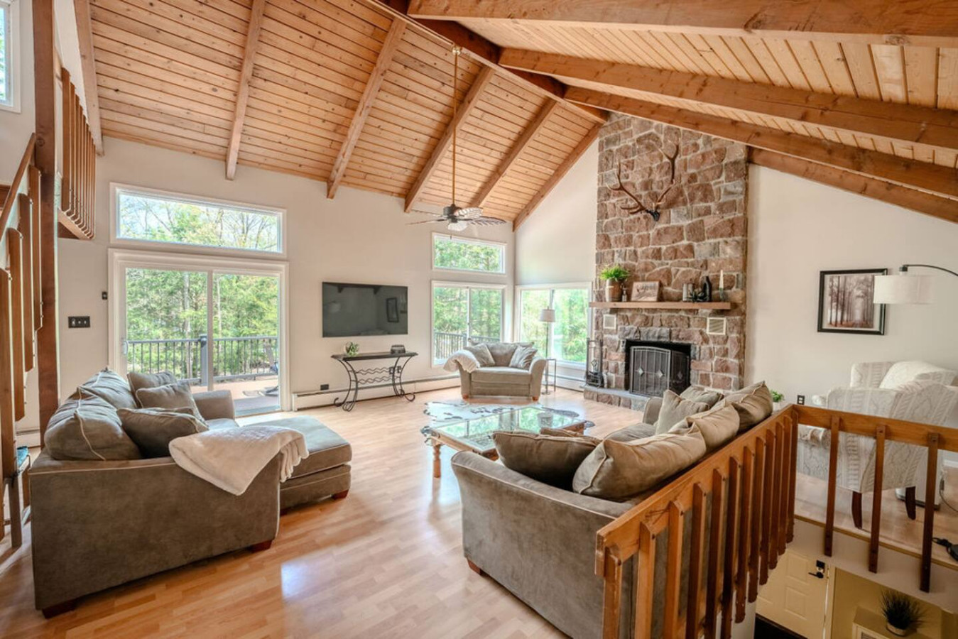 Pocono Chalet Home Mountain Lake Side/HotTub/Games