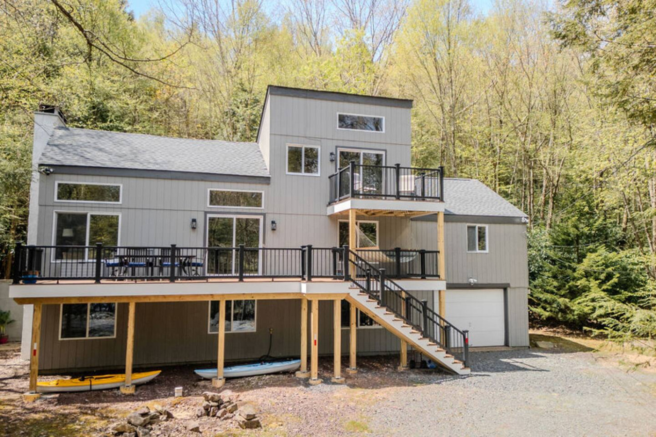 Pocono Chalet Home Mountain Lake Side/HotTub/Games