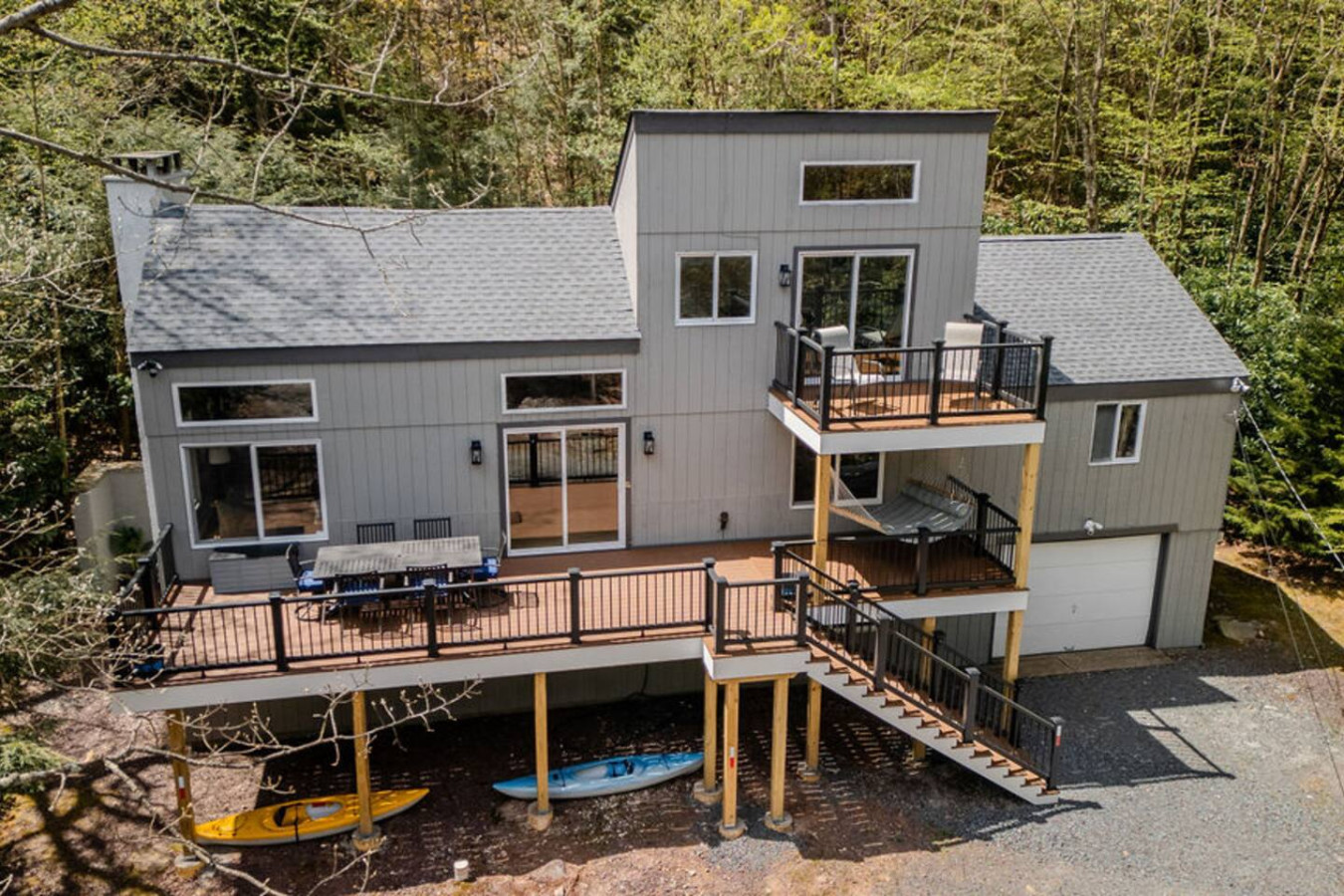 Pocono Chalet Home Mountain Lake Side/HotTub/Games