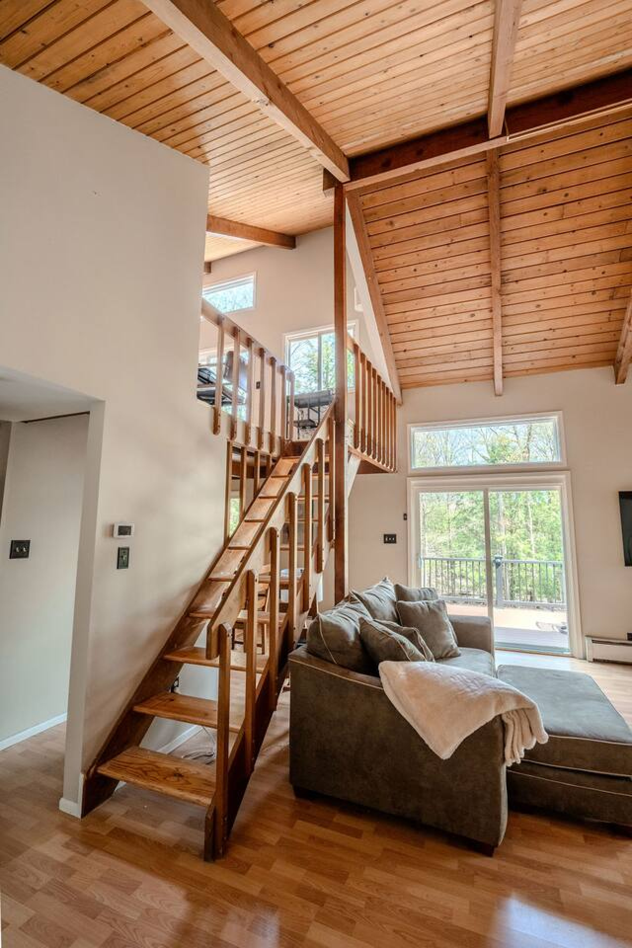 Pocono Chalet Home Mountain Lake Side/HotTub/Games