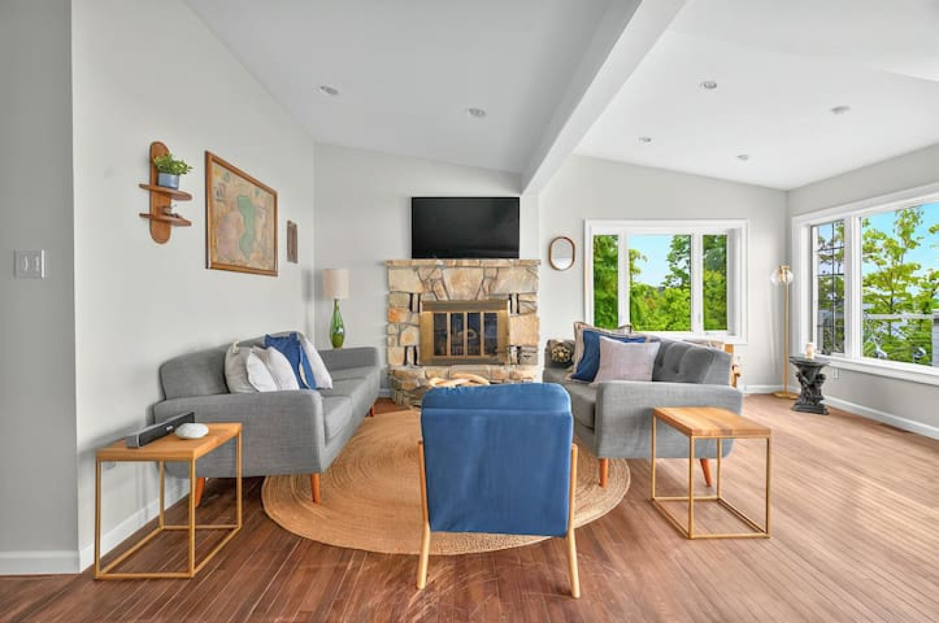 Waterfront Saratoga Lake House