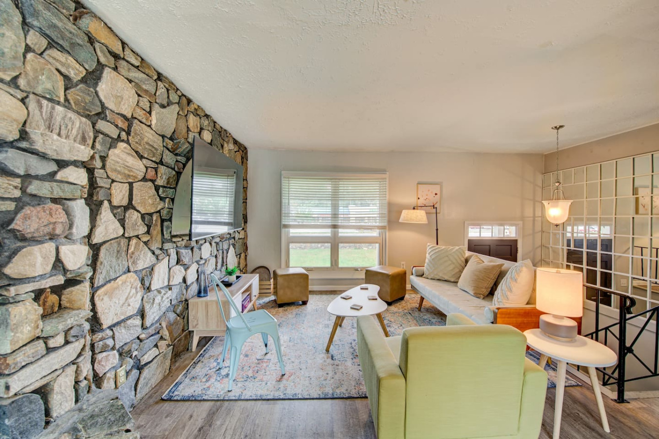 Saratoga Springs House. Less than 1mi to downtown!