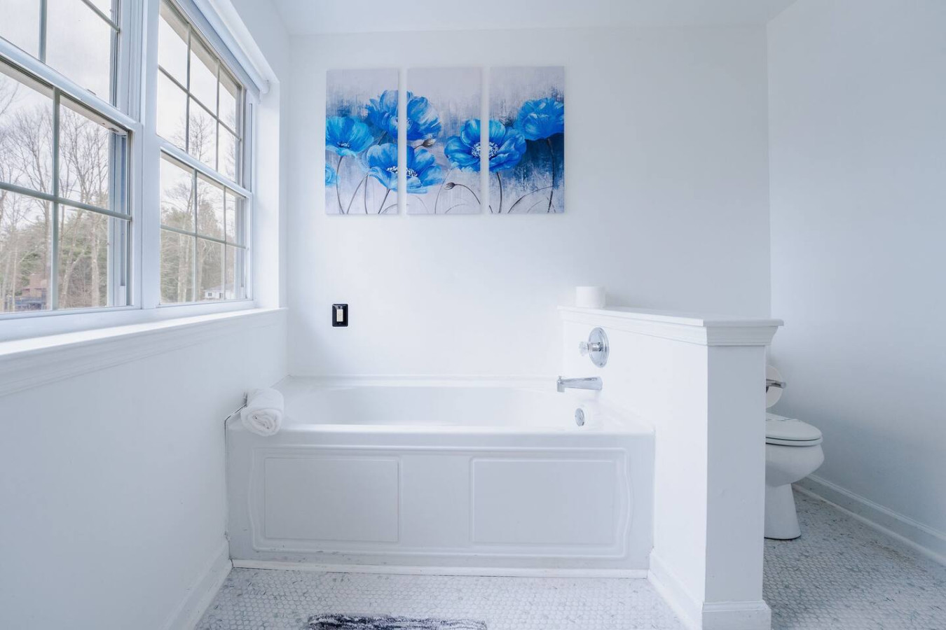 Lakefront Poconos 5BR | Hot Tub • Dock • Near Ski