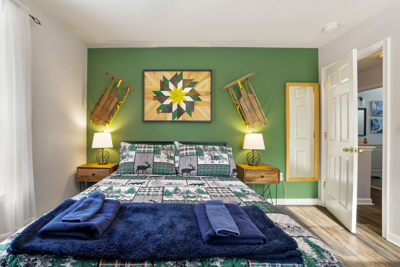 Lakefront Poconos 5BR | Hot Tub • Dock • Near Ski