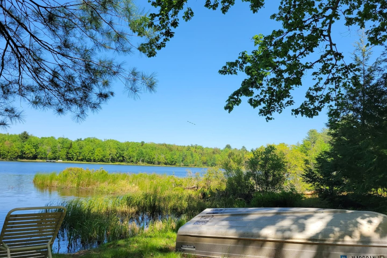 Lakefront Poconos 5BR | Hot Tub • Dock • Near Ski