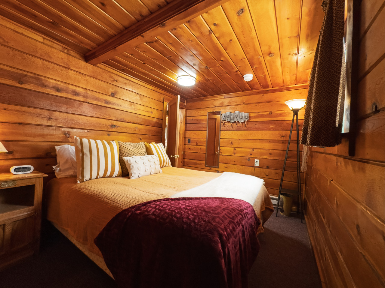 Charming Cabin With Central Location And Easy Access To Activities - Cozy Grand Lake Retreat - Grand Lake, CO