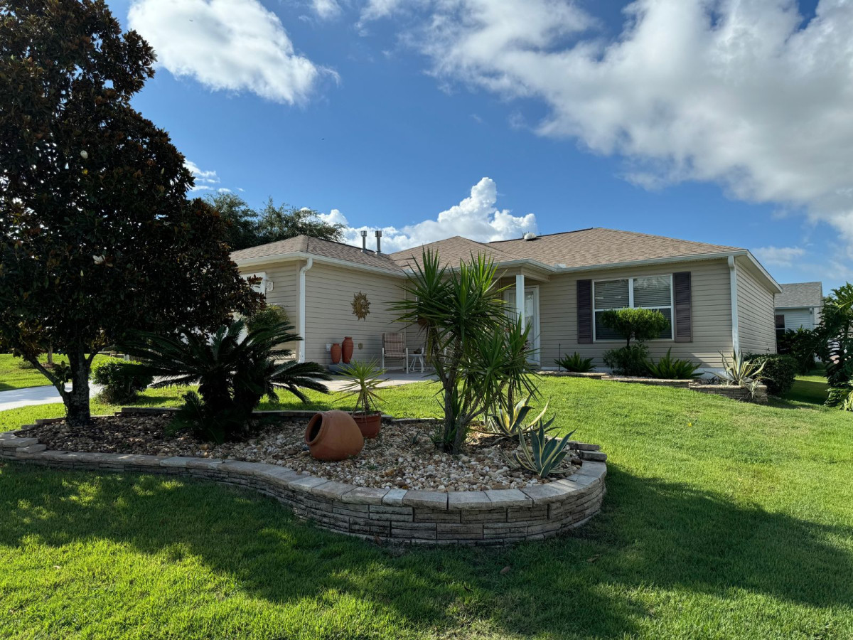 Magnolia Blossoms Home