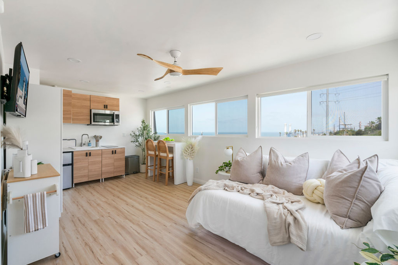 Ocean Views! 3 Mins Walk To Strand&beach + Parking - マンハッタン・ビーチ, CA