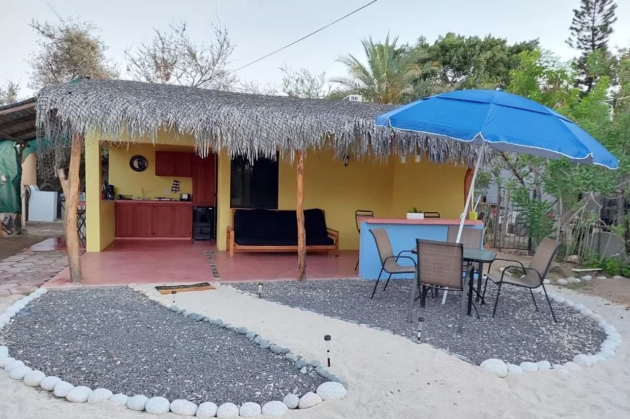 Walk to Town, comfortable Bungalow — Los Barriles.Life Vacation Rentals