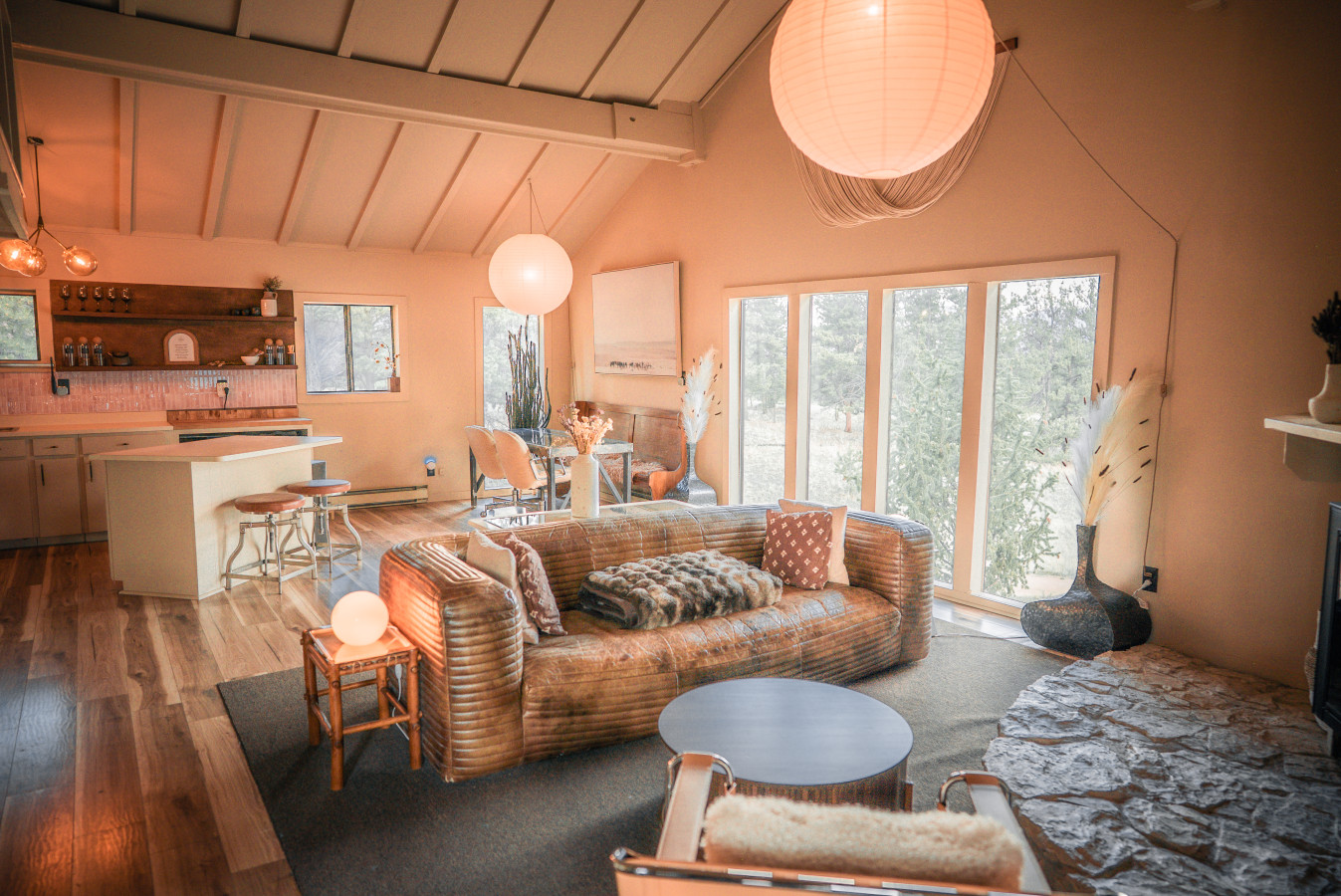 Therapeutic Fall Retreat w/ Sauna + Expansive views!