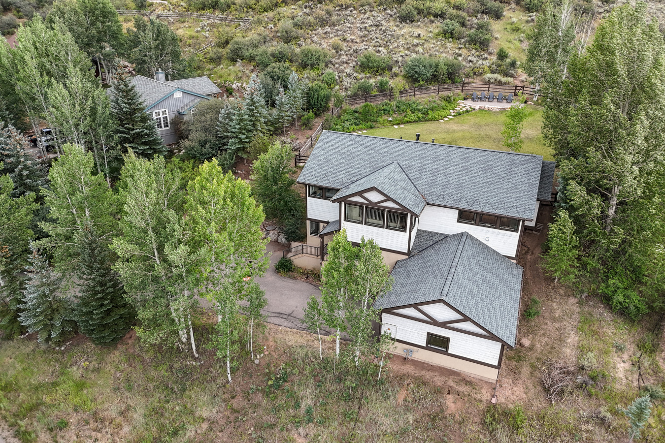 Colorado Mountain Getaway - 4BR/4BA, Hot Tub,View