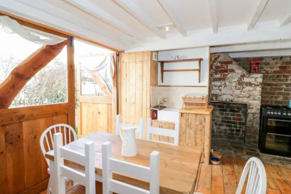 Rustic Cottage in Beaumaris