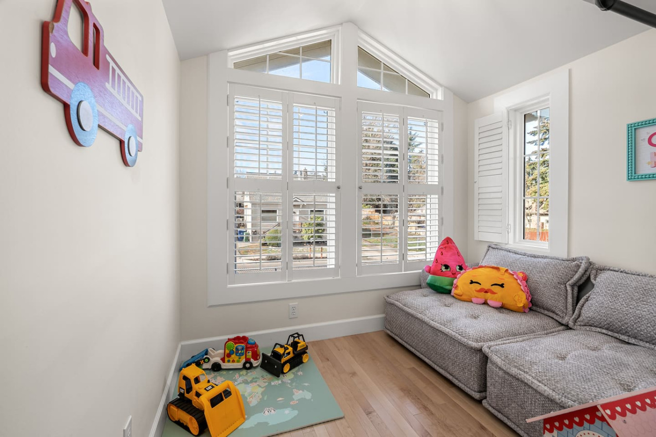 4BR Home | Sleeps 8 | Backyard | Outdoor Kitchen