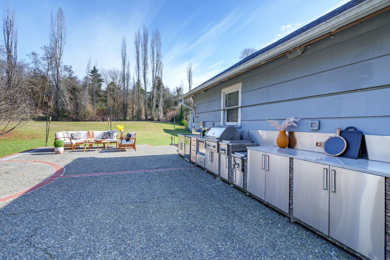 4BR Home | Sleeps 8 | Backyard | Outdoor Kitchen