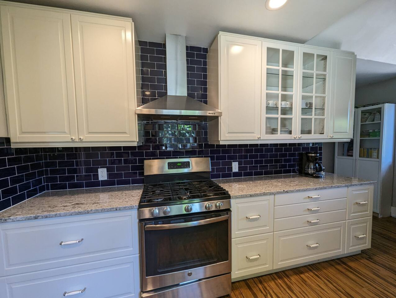 2 BR Greenlake Craftsmen | Fenced Yard | Pet+