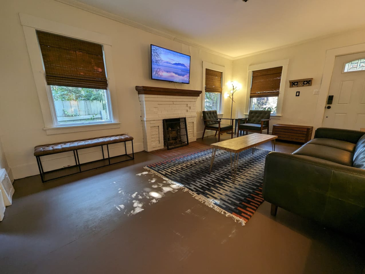 2 BR Greenlake Craftsmen | Fenced Yard | Pet+