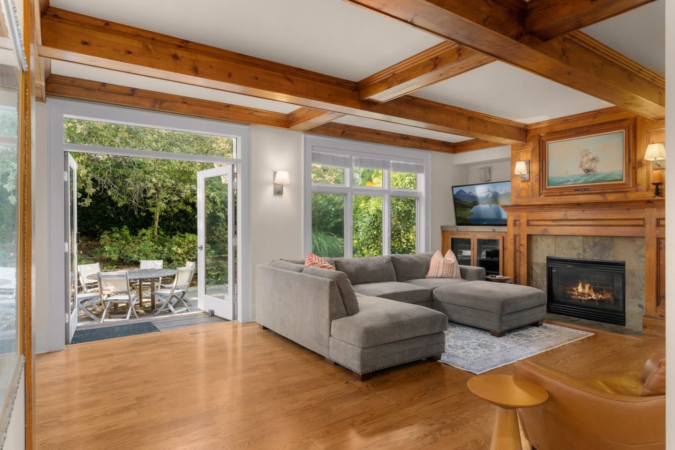 Luxury Kirkland Villa, 5 Beds | Rooftop | Theater