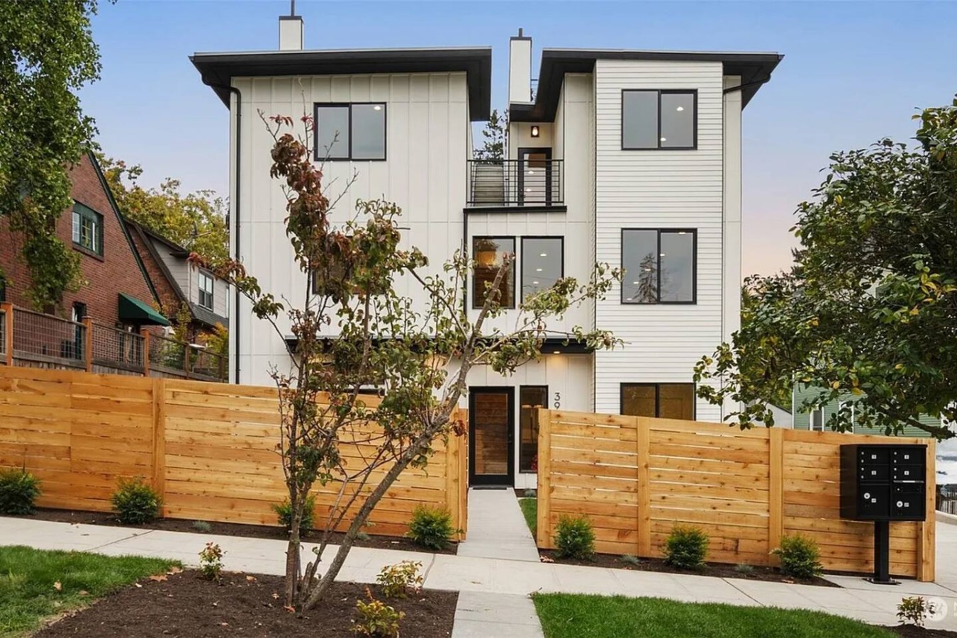 Dreamy Wallingford Luxury Home | 360° Rooftop Deck