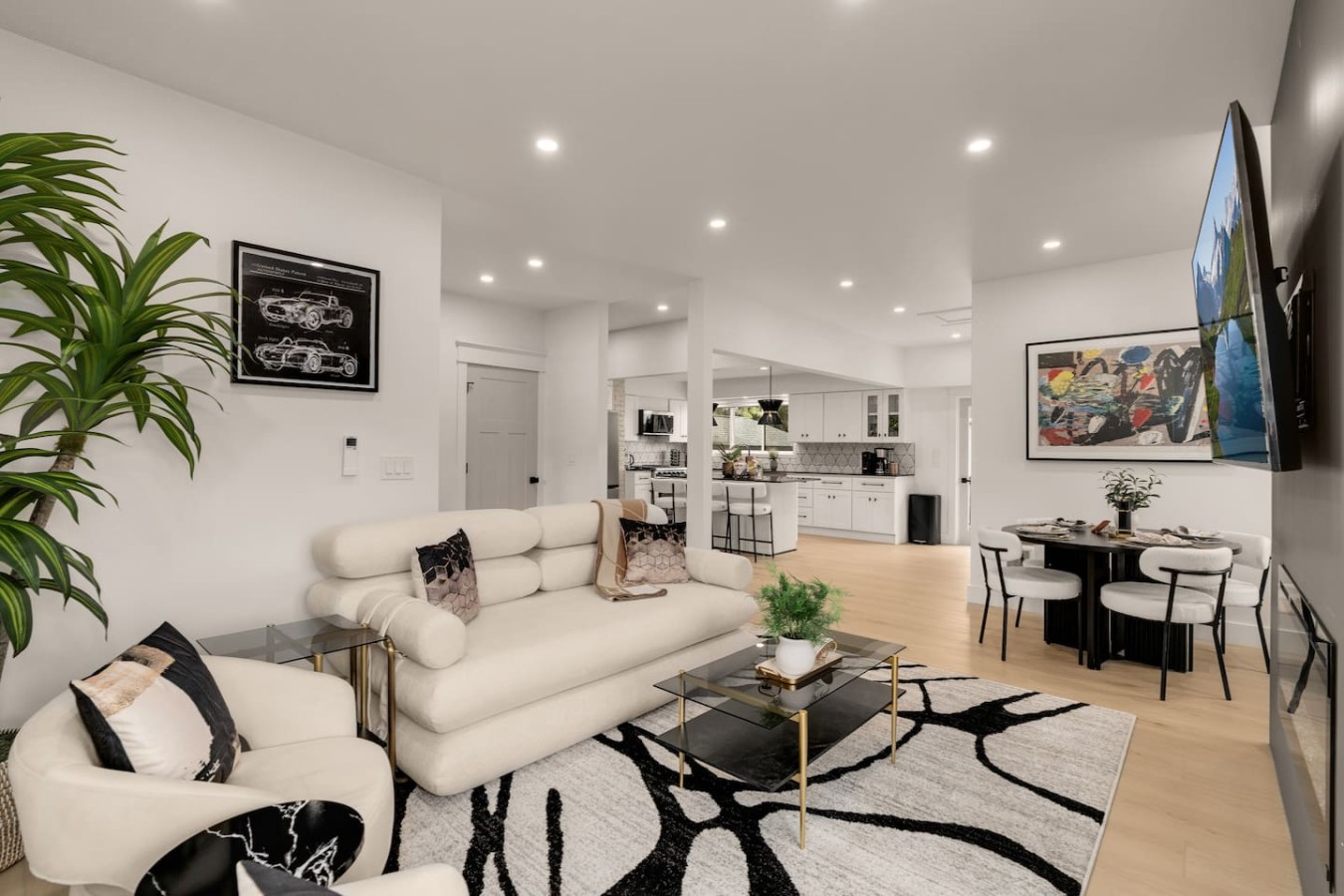 Fremont Luxe Residences #2 | 2 Bedrooms, Sleeps 6