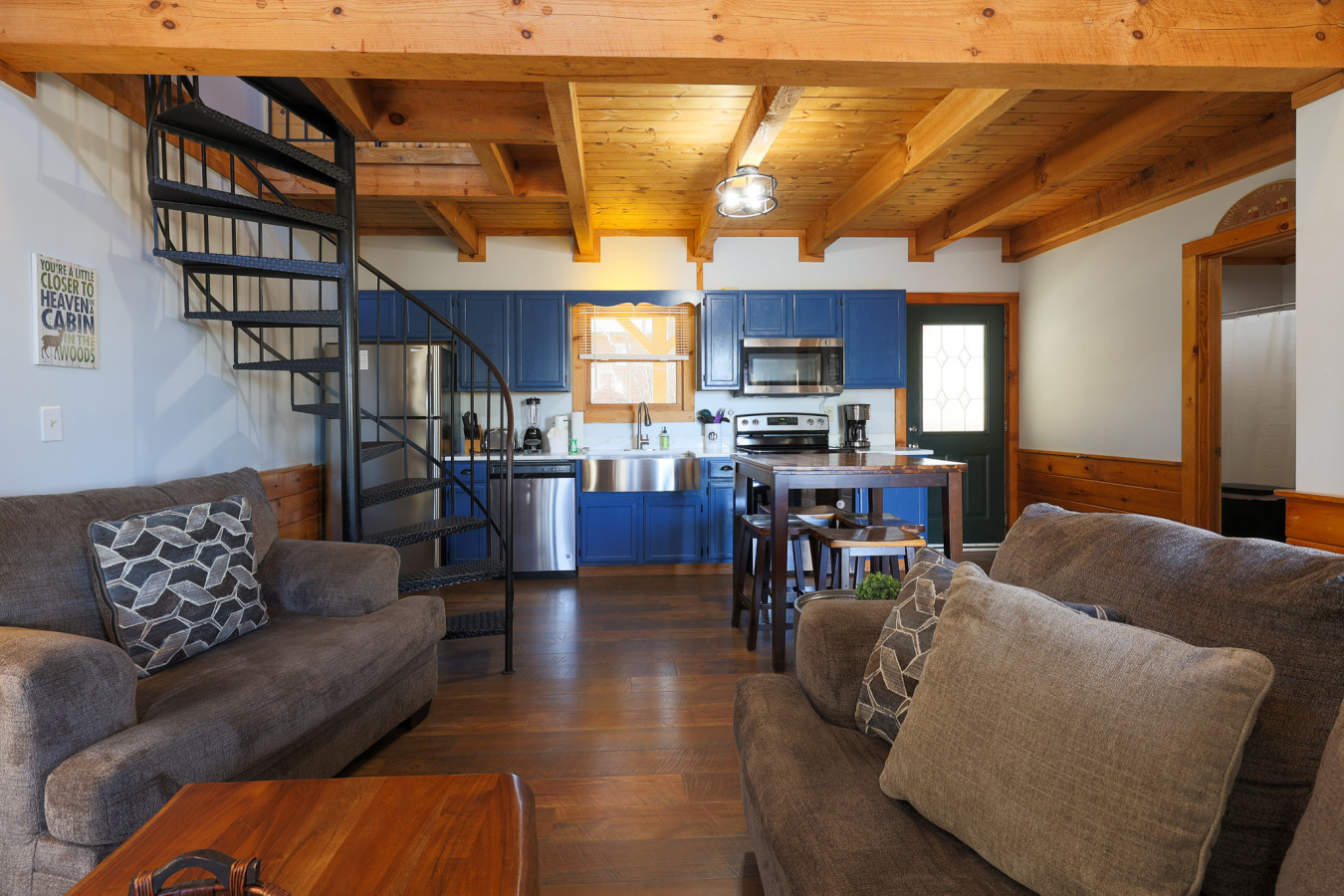 Almost Heaven Minutes to the Parkway - Photo 3