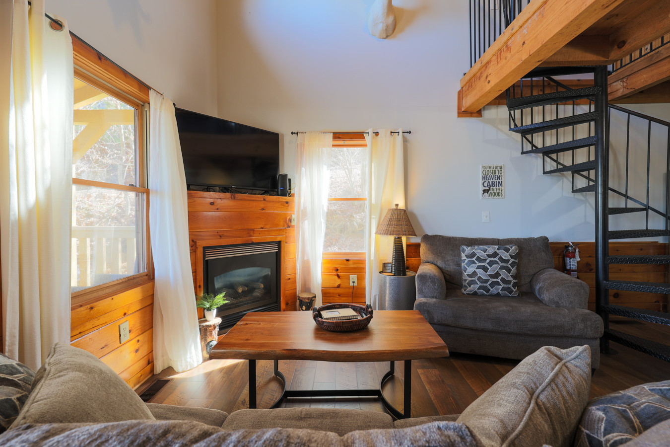 Almost Heaven Minutes to the Parkway - Photo 4