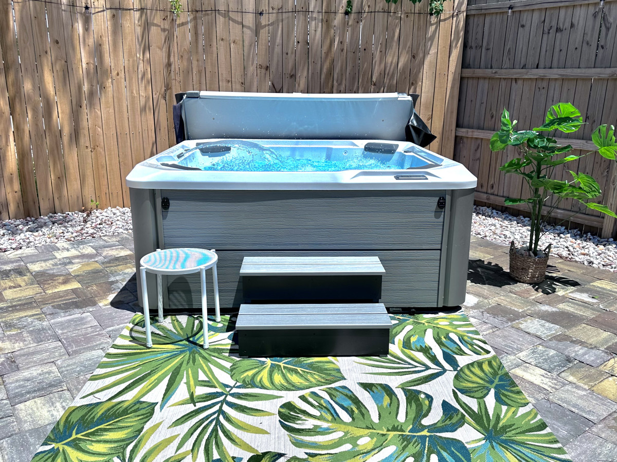 The Groovy Grouper|Tiki Hut|Hot Tub| Pet Friendly| Boat Parking - Photo 2